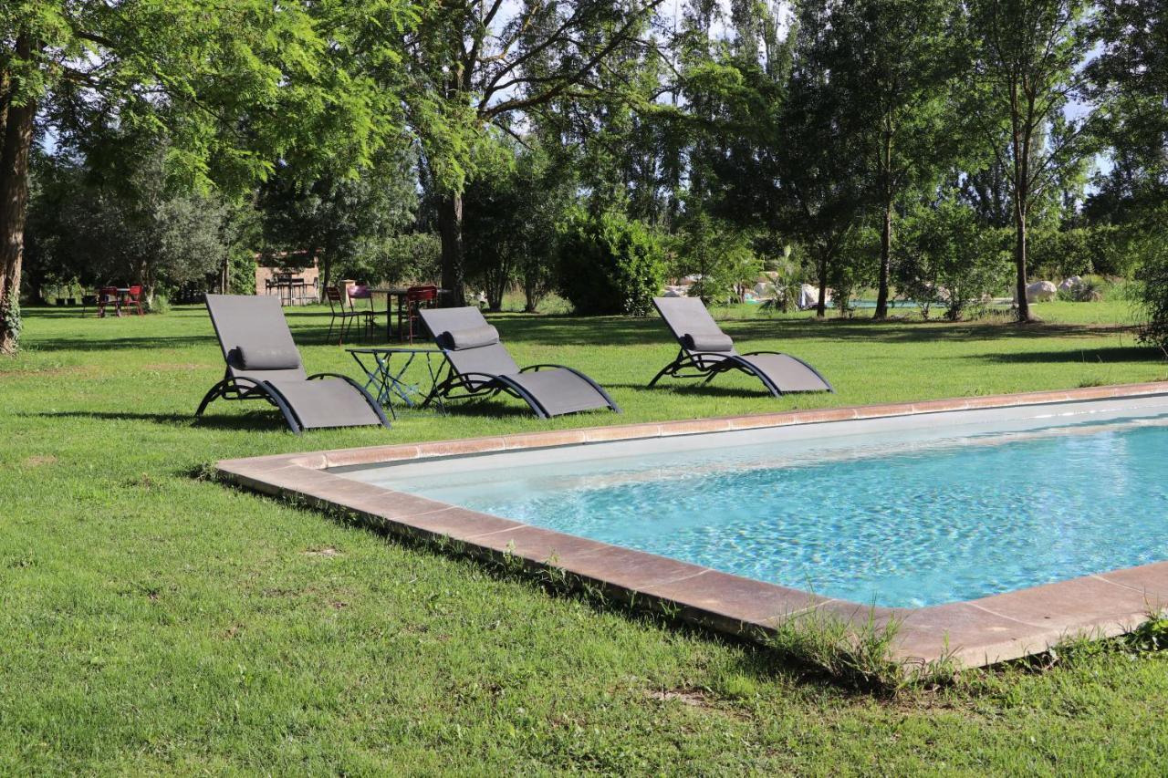 Bed and Breakfast Mas des Cerisiers Aviñón Exterior foto